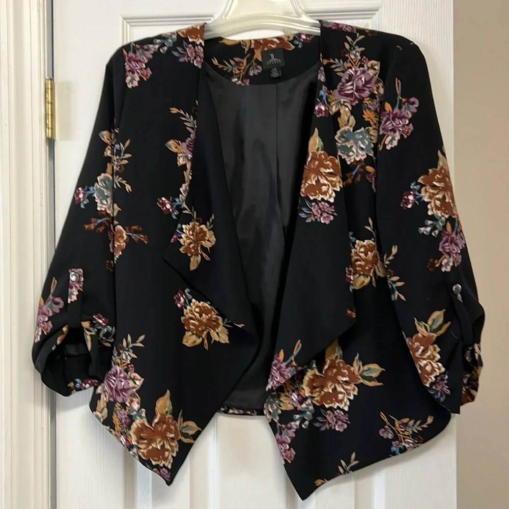 Floral Black Jacket - Picture 1 of 6